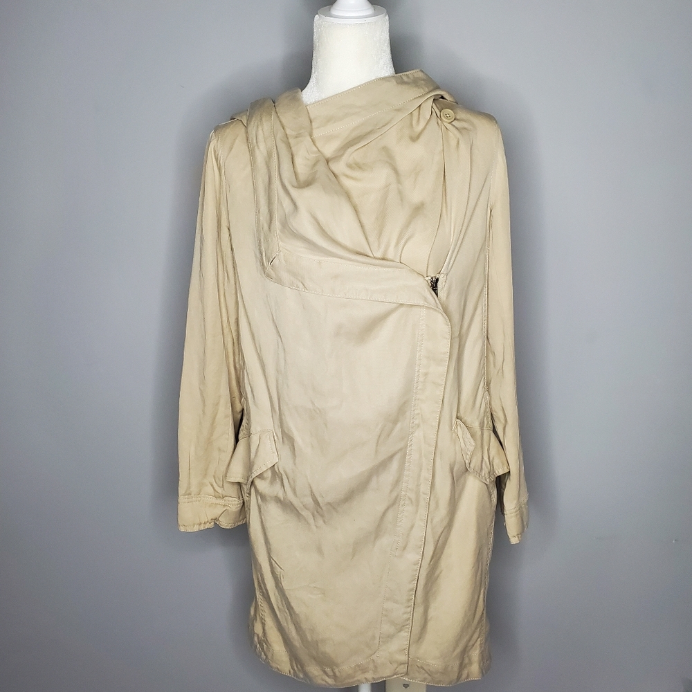 Silence + Noise - Waylin Asymmetrical Park - image 4